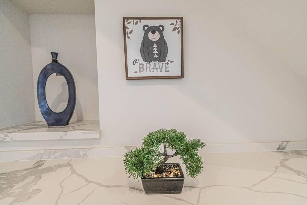 Charming 3-Bedroom Luxury Home Near Downtown, Nrg, Galleria & Medical Center Houston Ngoại thất bức ảnh