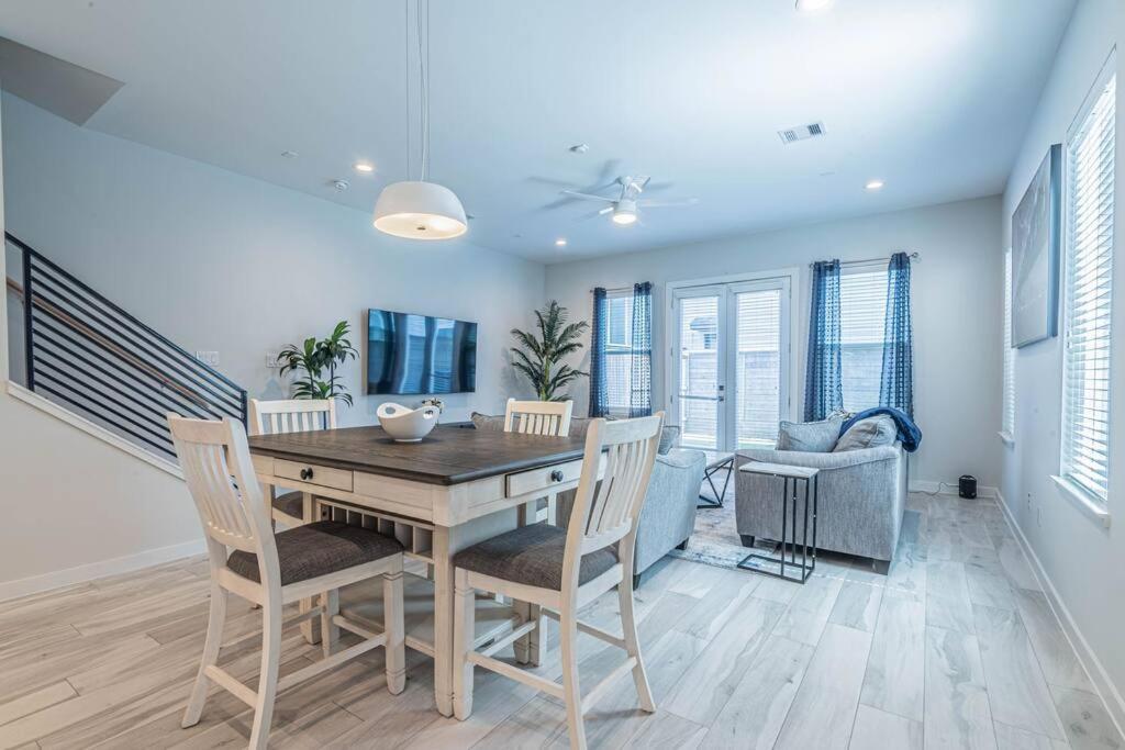 Charming 3-Bedroom Luxury Home Near Downtown, Nrg, Galleria & Medical Center Houston Ngoại thất bức ảnh
